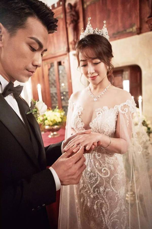 ���Ϻ��Ϲ�����С���� �¼���һ���������Ϻ��б�����