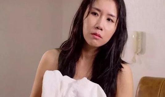 ���������4Ů���Ǻ;������ Ů�����������������