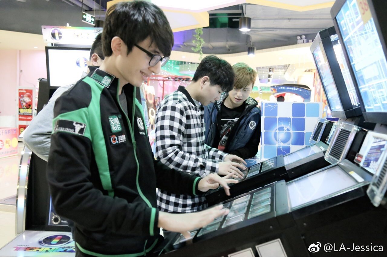 �����е�easyhoon�������� Ӣ������easyhoonȥ����