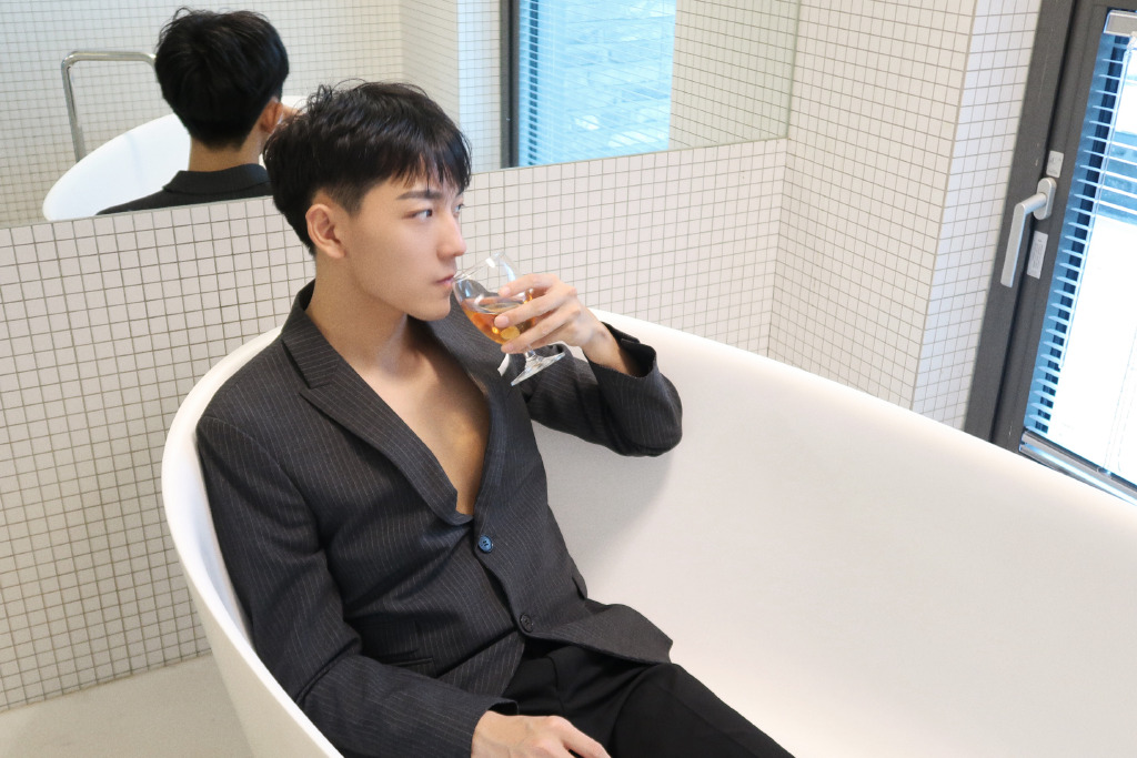 ������Ϊʲô������ ���ֻ����ϸ������ϼ��