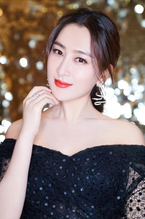 ����Ϊʲô�������� 38D��Χ��ǰ�����ڶ�ϲ����ˣ