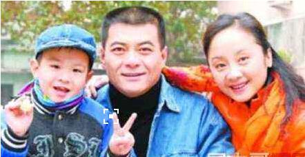 �غ���ɷ����¾�ǰ����˭ һ��Ȣ���������ӣ����¾����ƾ�Ϊʲô��Ļ�