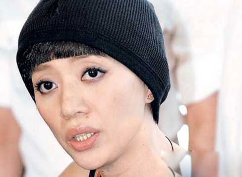 梅艳芳是怎么出世的 病危当晚:梅艳芳医院最后时刻明星告别