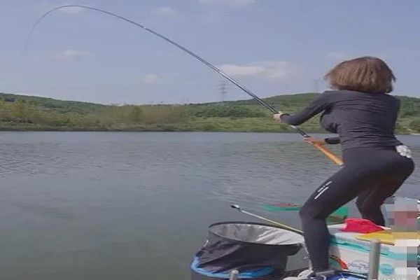 ��С��Ƥ��ԭ����Ƶ�������ܿ����� bվ��С���ɫƤ��ԭ����Ƶ��ʲô����