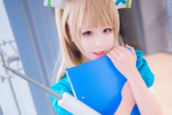 上海裸拍事件始末 女子深夜在大街上掀裙子拍果照