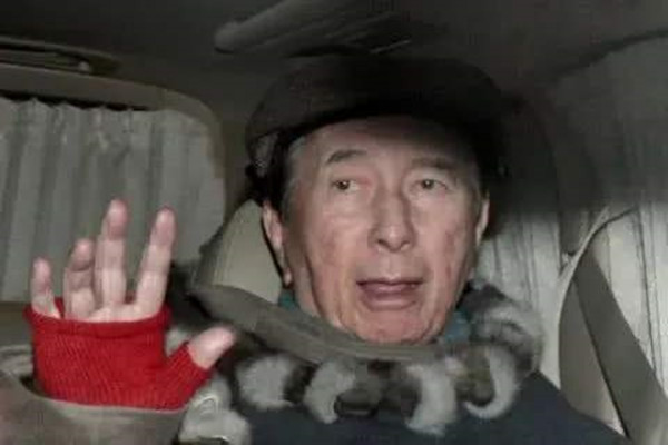 �κ�����ĸ�̫̫���� �ķ������ϵͼ��������17����Ů����