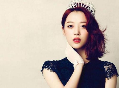 韩国崔雪莉的个人资料简介 突然离开:崔雪莉因为什么死亡