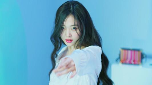 韩国崔雪莉的个人资料简介 突然离开:崔雪莉因为什么死亡