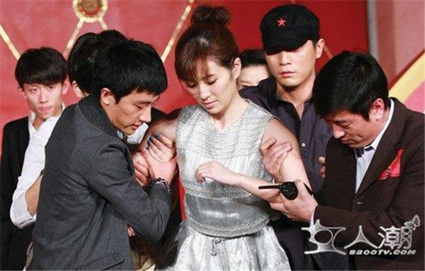 Ҷ��ǲ��Ǿ���̫���� �����½�ͷ��Ҷ诱��¹���ʲô��˼