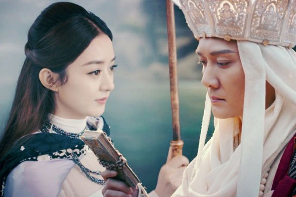 赵丽颖身材走光图 胸部小平个小又无料