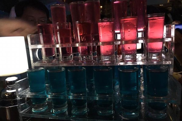 �ɶ��������¼�ʼĩ ����Ů�ӣ������ž�ֹ��������