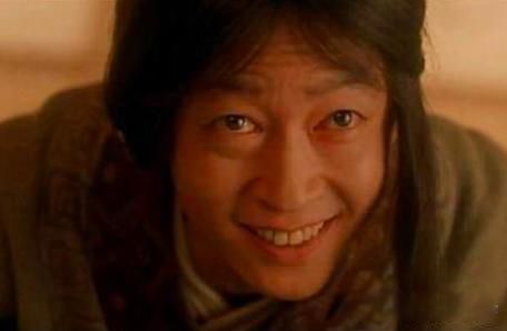 �����Ķ����ж������� һ��֮������С���Ǹ�������