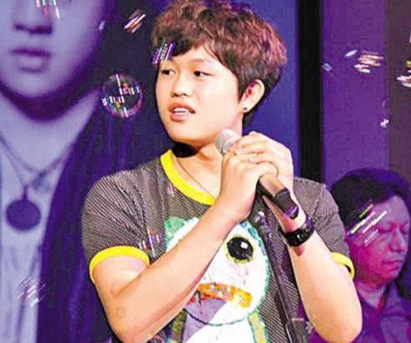 ����һ���귢����ʲô���� ��������4�ˣ��Ʊ�Ů������̨С��