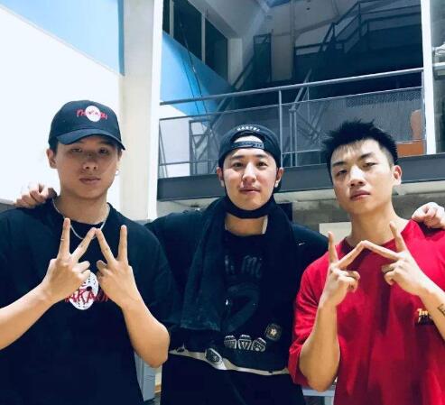 ����ո������ϼ�� ˵�����������keyng����ܰ����ͬһ��ϵ�