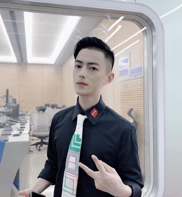 ������ѫ�������ϼ�� �����һ�е�����������