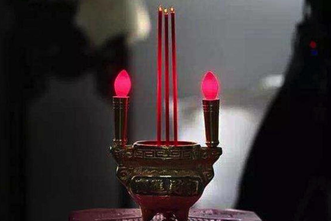 三根香高低不同的图解 民间传说烧香图解三根香长短不一