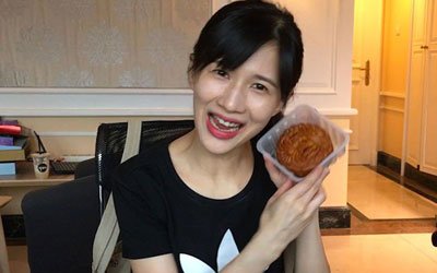 霍泥芳是papi的老板吗 同学情谊加合作伙伴并非特殊关系