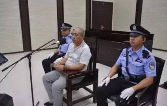 白银案详细介绍 11名女性:白银案凶手怎么被发现的