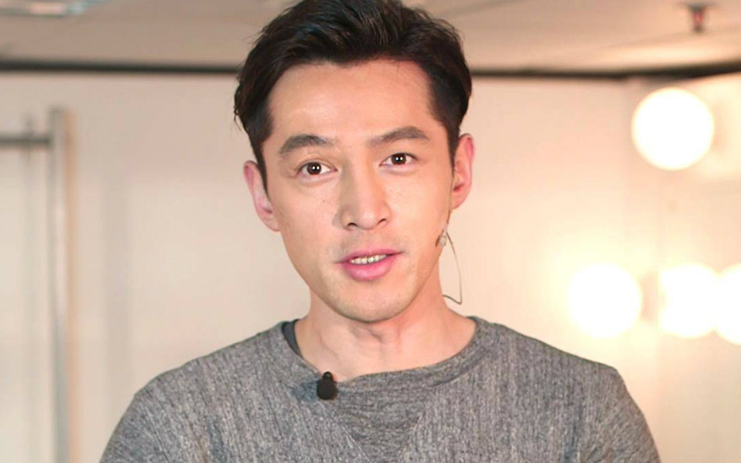 胡歌出意外是什么时候 车祸毁容眼睛受伤严重