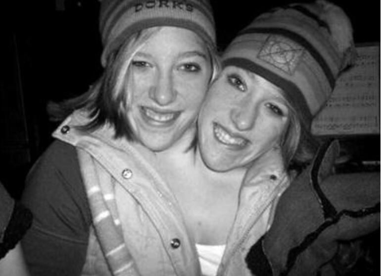 双头人姐妹还活着吗 感情问题:双头人姐妹的婚姻生活现状