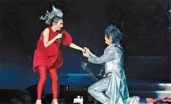 ղ����Ϊʲô�˳��ֶ� ����Ϊ���������Ż�������ָʾ