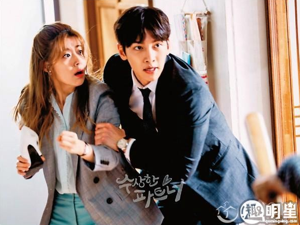 ��ֵĴ����С������߳������������ ���־��ǿ��С��