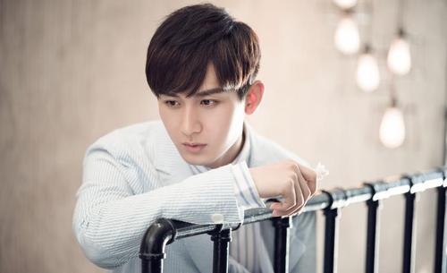 成毅个人资料简介 欢瑞力捧:成毅家境情况怎么样