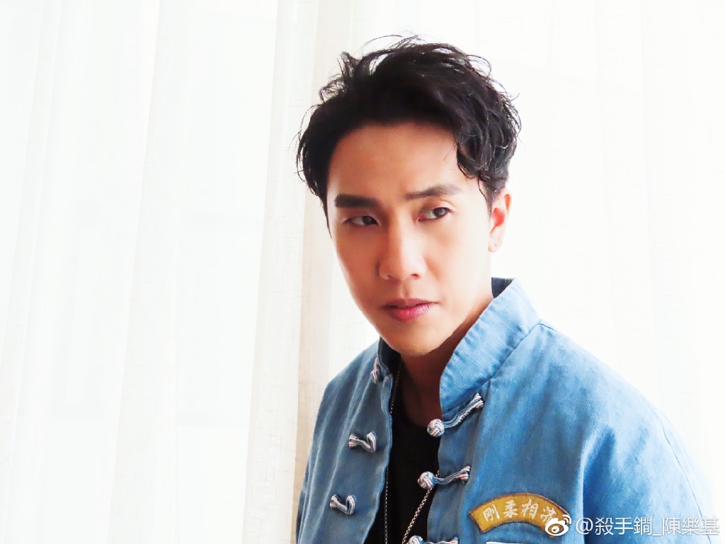 ���ֻ�Ϊʲô���������� �򱧲�ƽ:���ֻ�΢��˵��ʲô