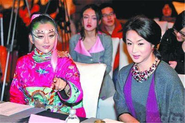 ���Ǻ�����Ƽ��˺̨�� һ��ʧ�أ����Ǻ�����Ƽ˭��λ��