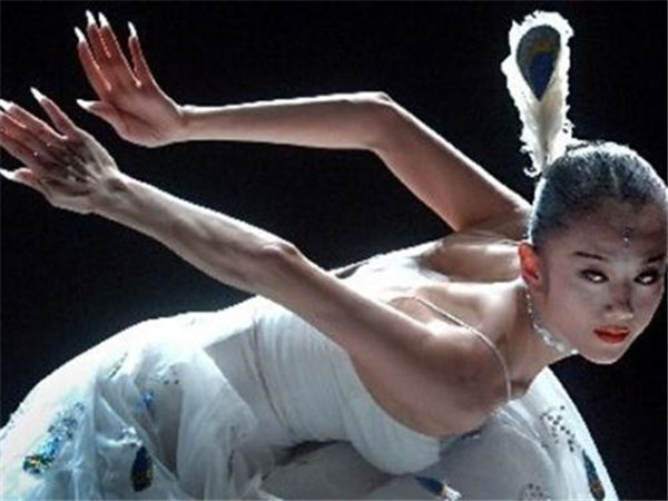 ���Ǻ�����Ƽ��˺̨�� һ��ʧ�أ����Ǻ�����Ƽ˭��λ��