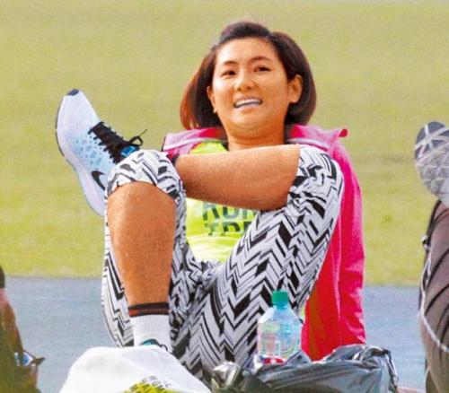 selina�����¼�ǰ��Ա� �ֲ��̺ۣ��ų��к�selinaΪʲô��������