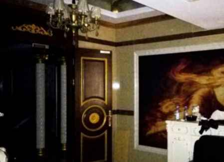 �Ϻ���¥�¼���ʲô��˼ С��¥ǣ�����Ĺ�Ա