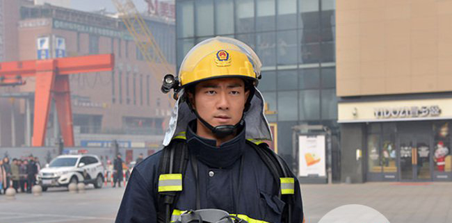 ��������������������� �ڶ��λ�����ǰ����һλȦ����