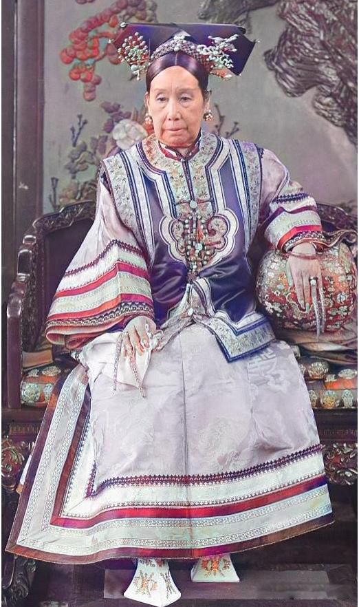 ����̫������������ϼ�� ������ɽ�������к��廹������