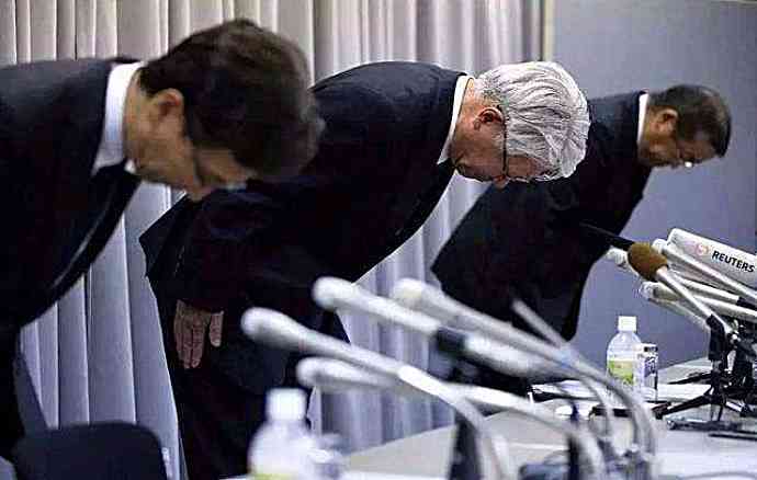 一鞠躬二鞠躬三鞠躬是什么意思 礼仪的意义:三鞠躬用在什么场合