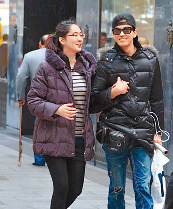 ������������˭ ��Ϊ��ʿȴ�����ģ�ع�˾ǩԼ