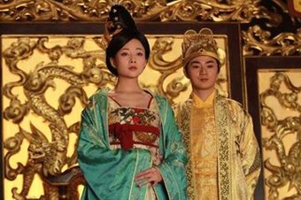 ������˳�����Ⱥ����Ϸ ���Ƕ���Щûʲô�о�