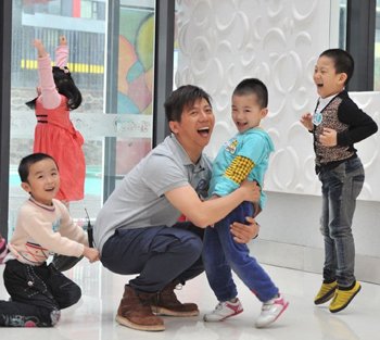 ����Ȫ�ļ�ͥ������ ����������Ů�ӣ��Զ���ȴֻ�ֲ���