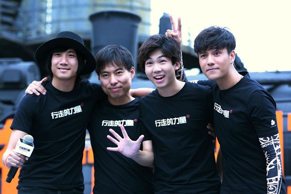 �׾ٸٺͳ���ʲô��ϵ ��������ǰ����ʲô������