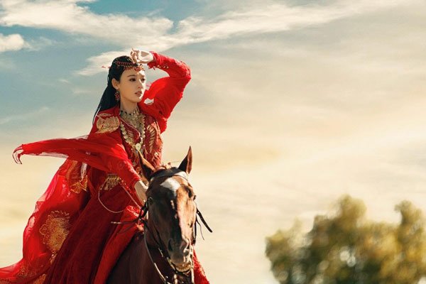 ��С�۸������� ֻ����С�۲���������С��